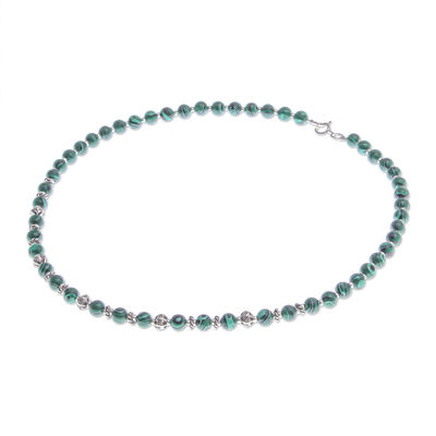 Magnesit-Perlenkette - Halskette mit Perlen aus Magnesit und Karen-Silber
