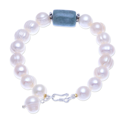 Cultured pearl and jade beaded bracelet, 'Soothing Tonic' - Hand Made Jade and Cultured Pearl Bracelet