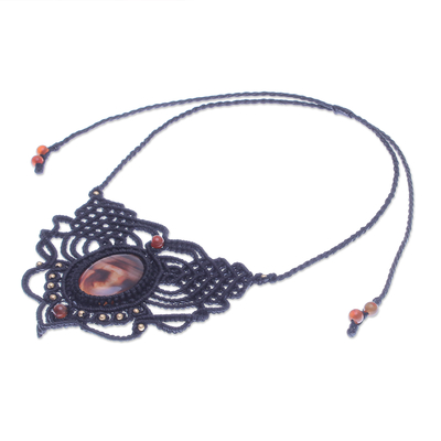 Achat-Makramee-Halskette - Achat, Messingperlen und Makramee-Halskette aus Thailand