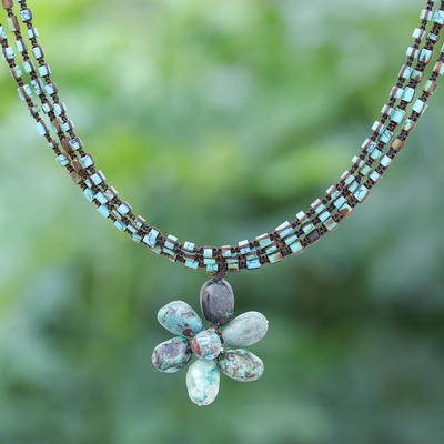 Collar con colgante de macramé con múltiples piedras preciosas - Collar con colgante floral de jaspe y howlita
