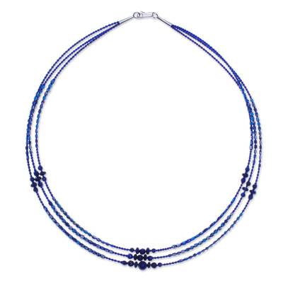 Collar de macramé con cuentas de lapislázuli y howlita - Collar de macramé con cuentas de lapislázuli y howlita
