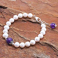 Cultured pearl and amethyst beaded bracelet, 'Sea Throne' - Cultured Pearl and Amethyst Beaded Bracelet