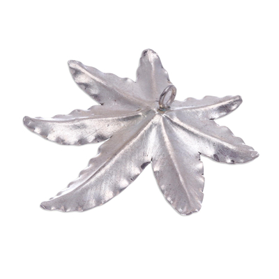 Silver pendant, 'Palmately Beauty' - Oxidized 950 Silver 7-Point Leaf Pendant from Thailand