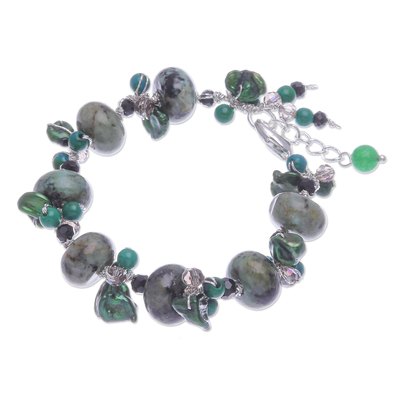 Perlenarmband mit mehreren Edelsteinen - Armband aus Zuchtperlen und Serpentinenperlen