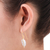 Ohrhänger mit Goldakzenten - Ohrhänger mit Goldakzent und Blattmotiv