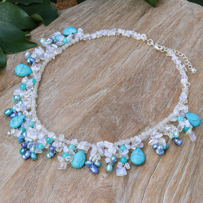 Collar con colgante de múltiples piedras preciosas - Collar con colgante de howlita y perlas cultivadas hecho a mano