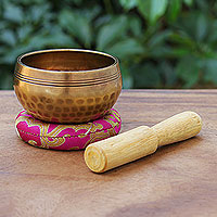 Juego de cuencos tibetanos de aleación de latón, 'Tranquil Sound' (3 piezas) - Juego de cuencos tibetanos de aleación de latón martillado (3 piezas)
