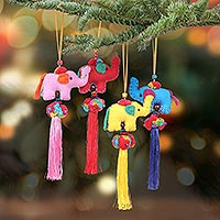 Ornamente aus Baumwollmischung, „Thai Parade“ (4er-Set) - Handgefertigte Elefantenornamente aus Baumwollmischung (4er-Set)
