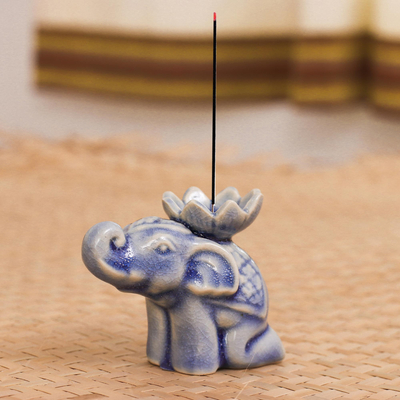 Räucherstäbchenhalter aus Keramik - Blauer Elefanten-Räucherstäbchenhalter aus Keramik mit Lotusblume