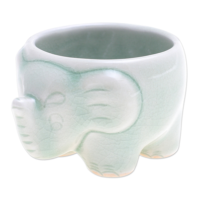 Teetasse aus Celadon-Keramik - Handgefertigte Celadon-Teetasse in Grün