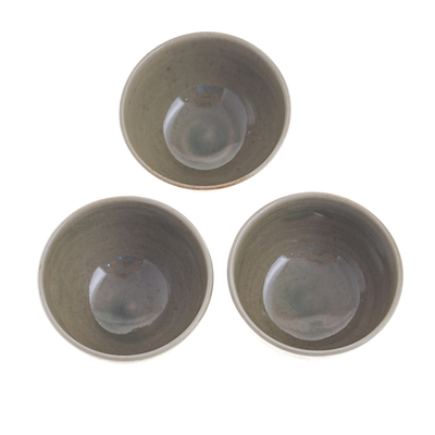 Ceramic prep bowls, 'Earthy Green' (set of 3) - Small Footed Green Ceramic Bowls (Set of 3)
