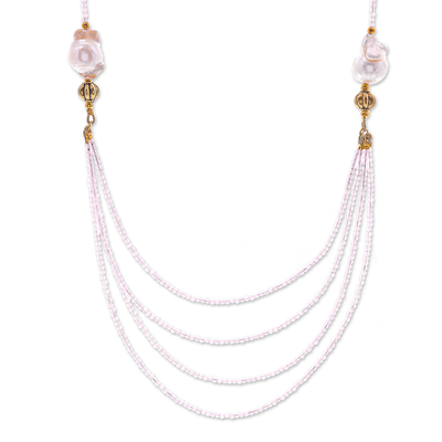 Halskette mit Anhänger aus Rosenquarz und Zuchtperle mit Goldakzenten - Halskette mit Anhänger aus 18-karätigem Gold mit Perlen und Rosenquarz