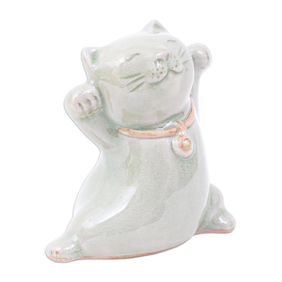 Figurilla de cerámica celadón - Figurilla de cerámica Celadon en forma de gato hecha a mano en Tailandia