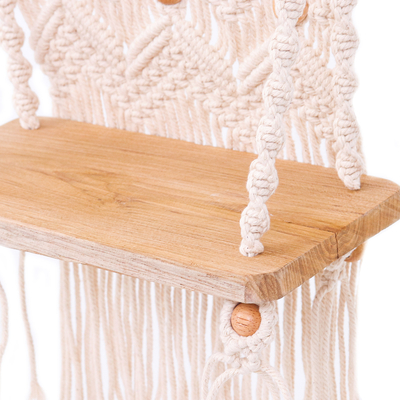 Colgante decorativo de macramé de algodón, 'Bountiful Waves' - Estante colgante decorativo de algodón macramé tailandés hecho a mano