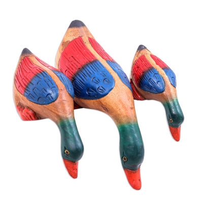 Esculturas de madera, (juego de 3) - Esculturas de madera talladas a mano con patos de colores (juego de 3)