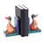 Buchstützen aus Holz, (Paar) - Paar Buchstützen aus Holz mit handgeschnitzten bunten Enten