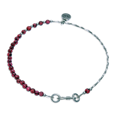 Garnet beaded charm bracelet, 'Romance Charm' - Beaded Bracelet with Hill Silver Charm and Garnet Stones