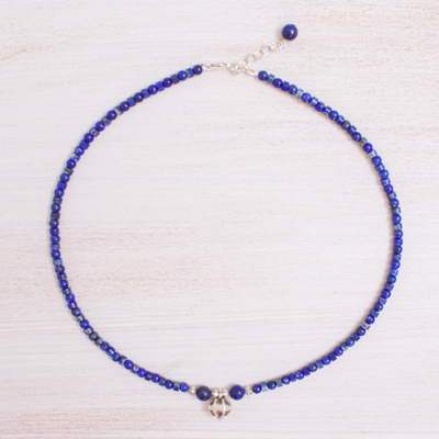 Halskette mit Anhänger aus Lapislazuli-Perlen - Lapislazuli-Perlen-Silberanhänger-Halskette aus Thailand
