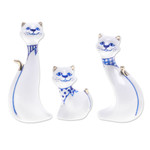 Gilded porcelain statuettes, 'Cat Family' (set of 3) - Set of 3 Porcelain Cat Statuettes with Gilded Accents