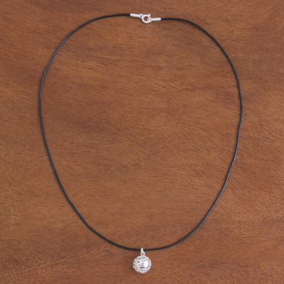 Collar colgante de plata esterlina - Collar de Cordón de Nylon Encerado con Dije de Paloma en Plata de Ley