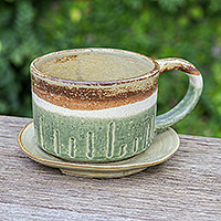 Taza y platillo de cerámica, 'Natural Sensations' - Juego de taza y platillo de cerámica marrón y verde de Tailandia