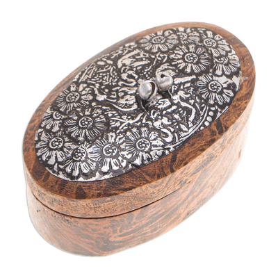Schmuckschatulle aus Holz mit Aluminiumakzenten - Schmuckschatulle aus Mangoholz mit floralem Aluminium-Akzent