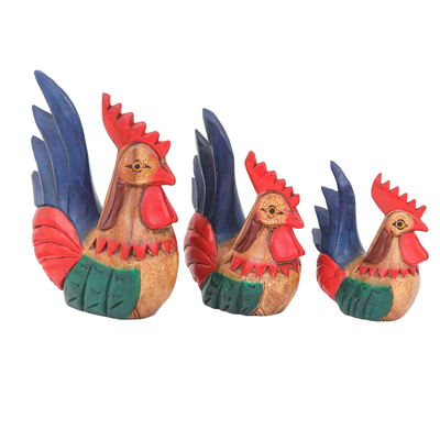 Holzskulpturen, (3er-Set) - Set aus drei handbemalten Hühnerskulpturen aus Raintree-Holz