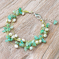 Aventurine and cultured pearl beaded strand bracelet, 'Cascade in Mint' - Handmade Aventurine and White Pearl Beaded Strand Bracelet