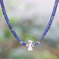 Collar con cuentas de lapislázuli, 'Lapis Lazuli Love' - Collar con cuentas de plata Lapis Lazuli y Karen de Tailandia