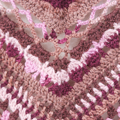 Capa de punto - Capa de acrílico de punto rosa y marrón hecha a mano con borlas