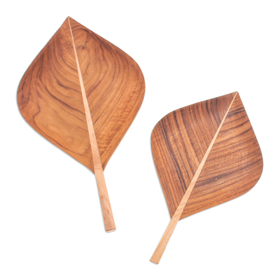 Wood appetizer plates, 'Leafy Ambrosia' (Set of 2) - Set of 2 Leafy Natural Brown Teak Wood Appetizer Plates