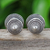 Pendientes botón plata - Pendientes de botón redondos de plata pulida fabricados en Tailandia