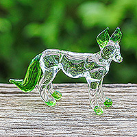 Figura de vidrio soplado a mano, 'Hope Fox' - Figura de zorro de vidrio verde soplado a mano de Tailandia