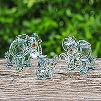 Handblown glass figurines, 'Giant Family in Green' (set of 3) - Set of 3 Handblown Elephant Family Glass Figurines in Green