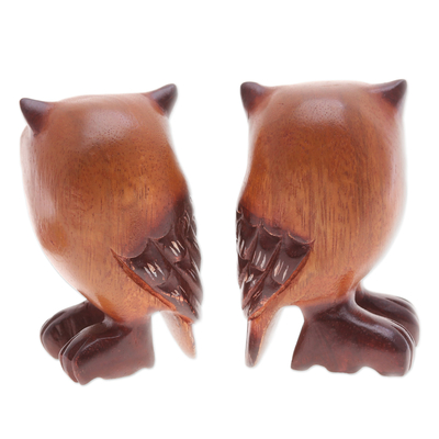 Wood figurines, 'Twin Wisdom' (set of 2) - Set of Two Han-Carved Raintree Wood Owl Figurines