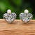 Pendientes botón de perlas cultivadas y marcasita - Aretes botón de marcasita y perlas cultivadas en forma de corazón