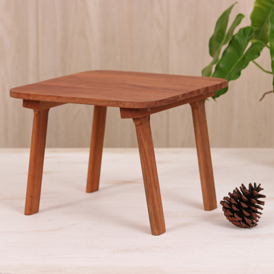 taburete de madera - Taburete minimalista de madera Longan marrón tallado a mano de Tailandia