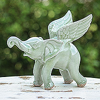 Figura de cerámica Celadon, 'Jade alado' - Figura de elefante alado de cerámica celadon craquelada hecha a mano