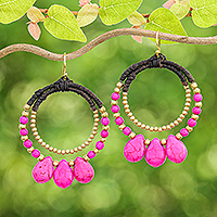 Ohrhänger aus Magnesit- und Messingperlen, „The Pink Tiara“ – Ohrhänger aus Messing und rosa Magnesitperlen