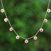 Vergoldete Amethyst-Charm-Halskette, „Everyday Wise“ – verstellbare mattierte, 18 Karat vergoldete Amethyst-Charm-Halskette