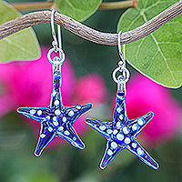 Pendientes colgantes de vidrio soplado a mano, 'Azure Starfish' - Pendientes colgantes de estrella de mar de vidrio soplado a mano azul y blanco