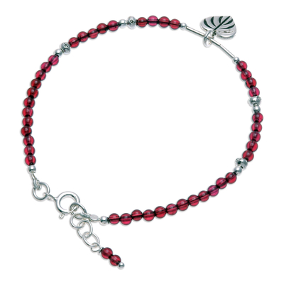 Garnet beaded pendant bracelet, 'Passionate Foliage' - Leafy Hill Tribe Natural Garnet Beaded Pendant Bracelet