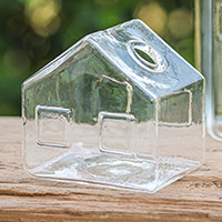 Dekorative Glasvase „Crystal Home“ (klein) - Handgefertigte dekorative Glasvase in Hausform (klein)