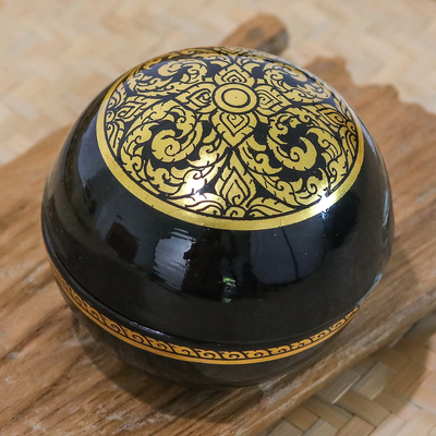 Wood decorative box, 'Thai Triumph' - Lacquered Floral Patterned Round Mango Wood Decorative Box