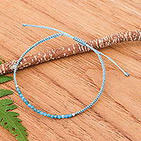 Apatite beaded macrame pendant bracelet, 'Sea Delicacy' - Adjustable Apatite Beaded Macrame Pendant Bracelet