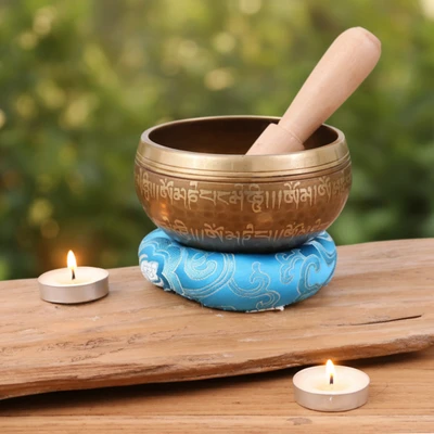 Brass alloy singing bowl set, 'Blue Spiritual Journey' (3 pieces) - 3-Piece Thai Brass Alloy Singing Bowl Mallet and Cushion Set