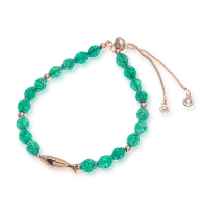 Green quartz beaded bracelet, 'Fortunate Fish' - Good Fortune Green Quartz Beaded Bracelet with Fish Pendant