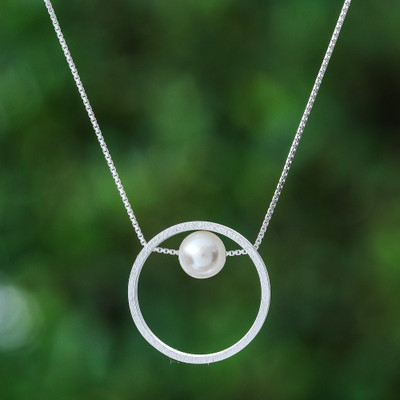 Cultured pearl pendant necklace, 'Secrets of the Era' - Minimalist Brushed-Satin Round Pendant Necklace with Pearl