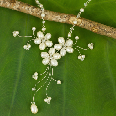 Pearl necklace, 'Bouquet of Pearls' - Handcrafted Floral Pearl Necklace