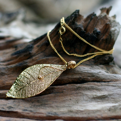 Natural leaf necklace, 'Forest Solo' - Gold Plated Leaf Pendant Necklace